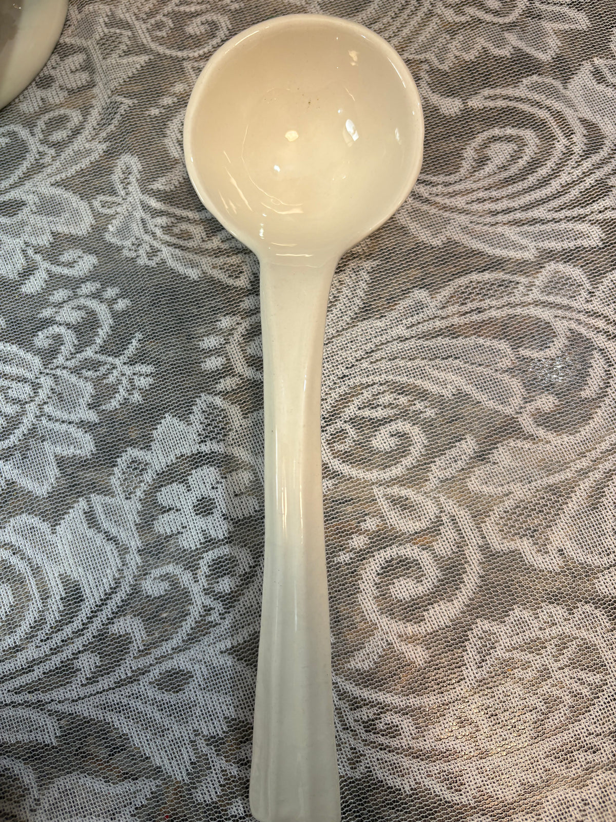Cream Ceramic Soup Tureen with Lid and Ladle